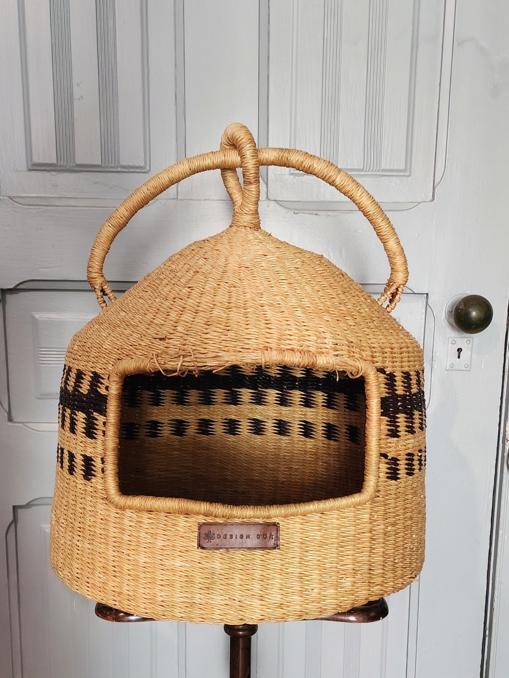 Design Dua Woven Rattan Cat Bed with Handle - Natural Straw